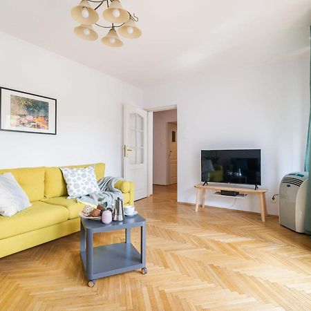 Smolna 8 - Warm Apartment With Balcony By Noclegi Renters 바르샤바 외부 사진