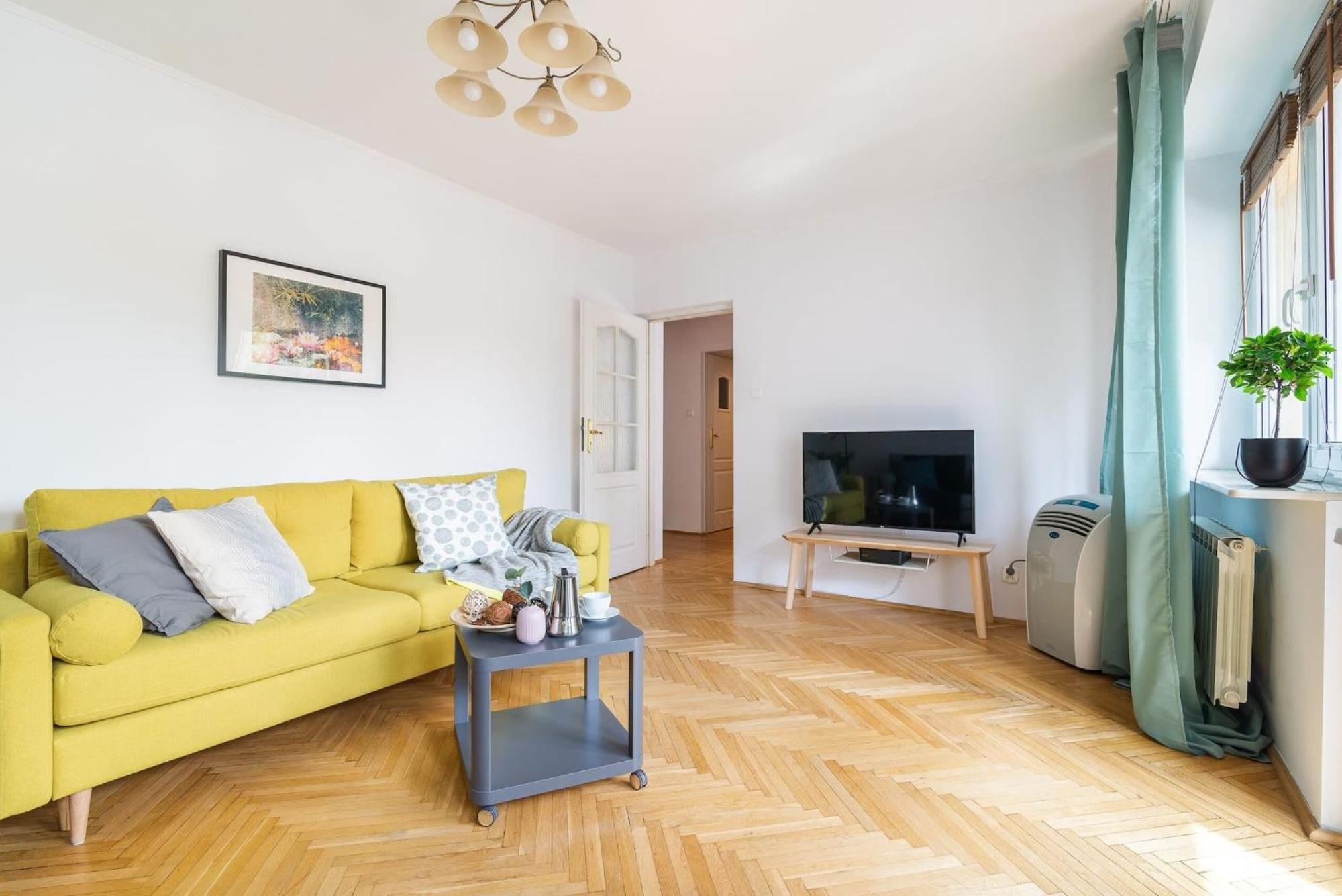 Smolna 8 - Warm Apartment With Balcony By Noclegi Renters 바르샤바 외부 사진