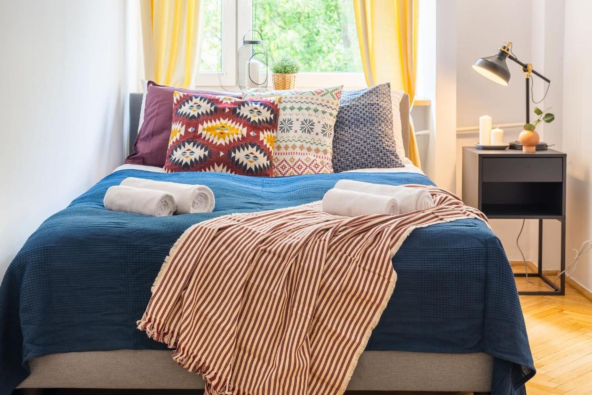 Smolna 8 - Warm Apartment With Balcony By Noclegi Renters 바르샤바 외부 사진